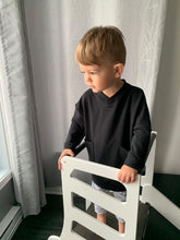 Charger l'image dans la galerie, Chandail noir unisexe