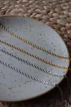 Charger l'image dans la galerie, Chaîne torsadée (longue)