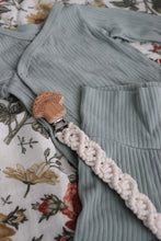 Charger l'image dans la galerie, Attache-suce champignon (7 couleurs de cordes)